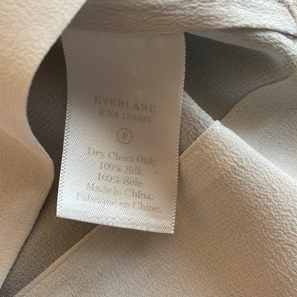 The Clean Silk Short-Sleeve Notch Shirt - Picture 5 of 6